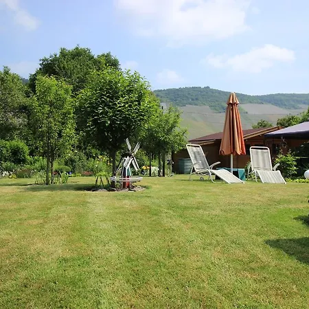 게스트하우스 Gaestehaus Ehses 베른카슈텔쿠에스